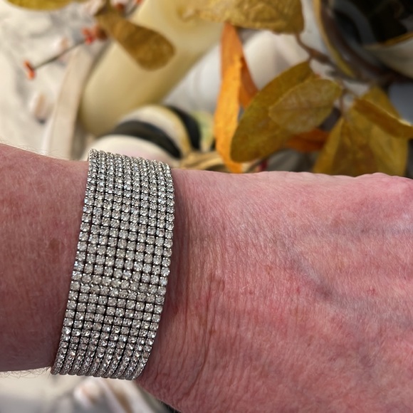 NWOT/Set of 2 crystal wrap around bracelets. Wear alone or together! - Picture 5 of 10